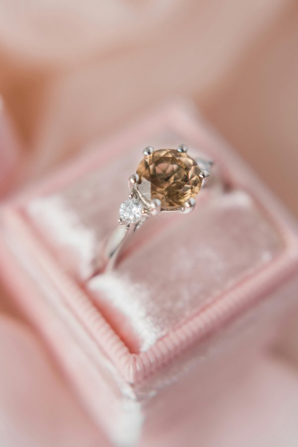 Exquisite 14K Gold Wedding Ring