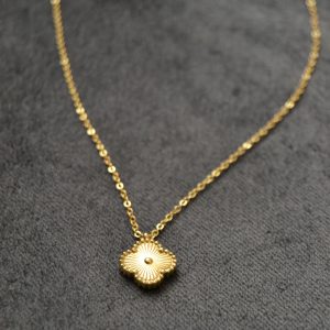 Luxurious Diamond-Encrusted Necklace