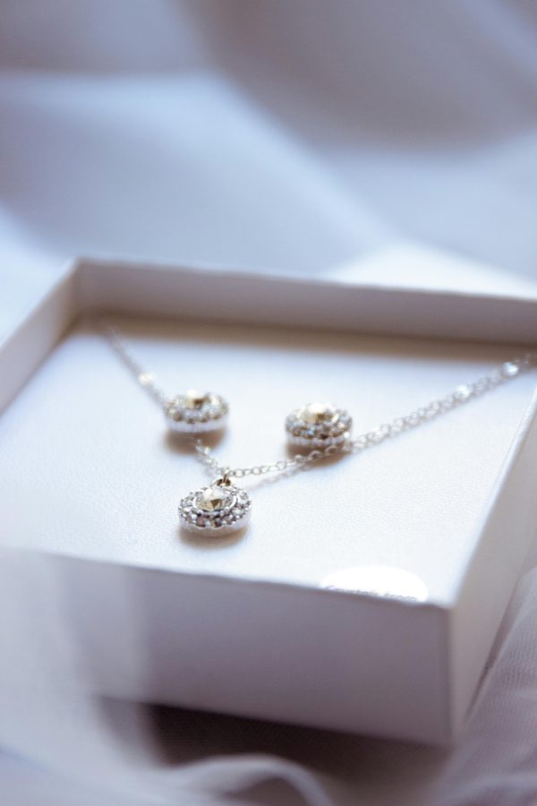 Dazzling Platinum Wedding Ring