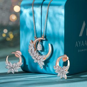 Delicate Platinum Earring
